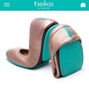 Rosé  flats Tieks